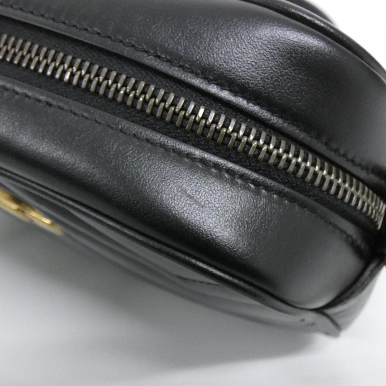 グッチ GG マーモント 448065 DTD1T ミニバッグ