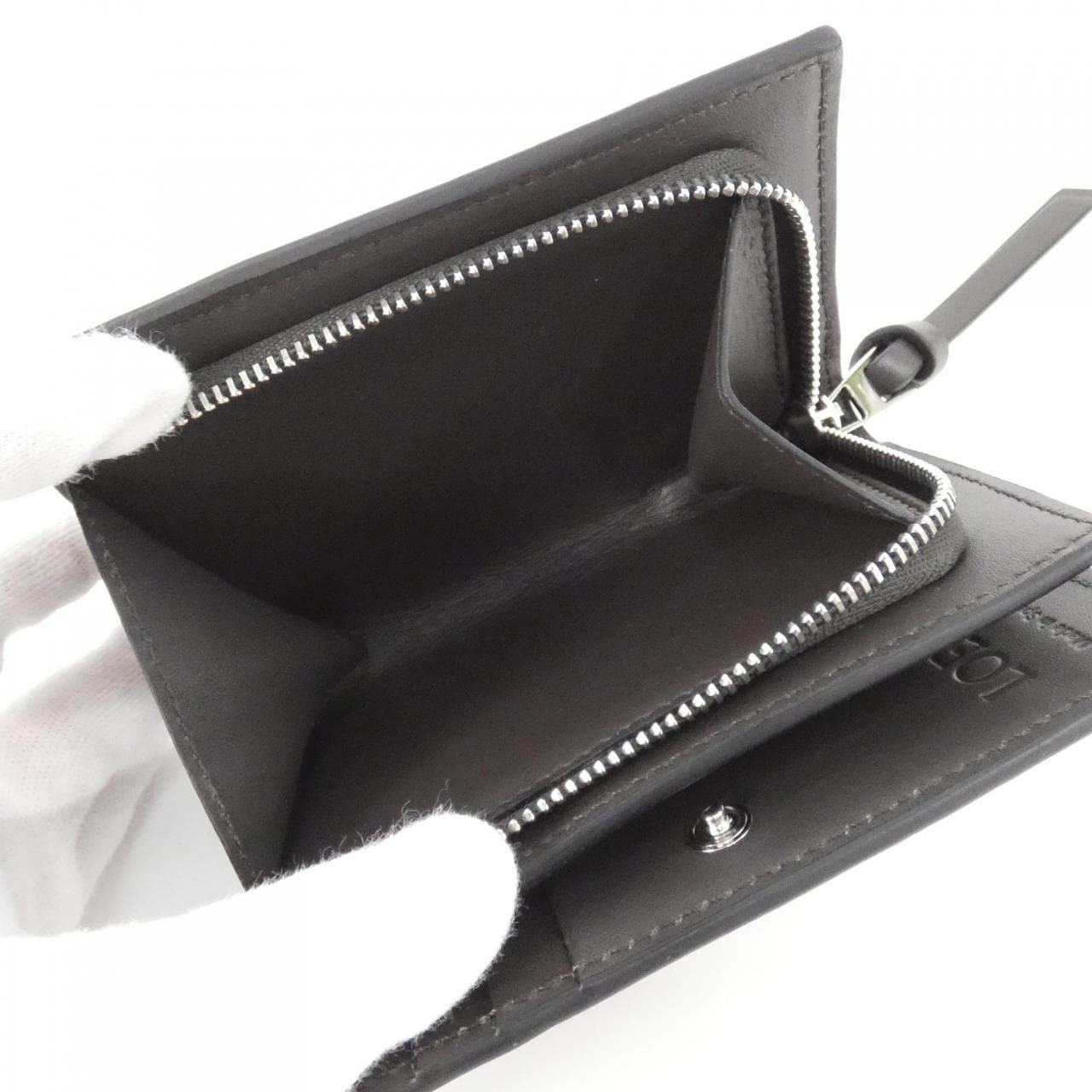 ロエベ フューチャリスト キャット コンパクト ウォレット C643NCWX12 財布