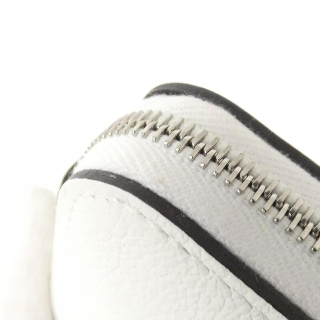 エルメス WILD シルク イン クラシック 084701CK 財布