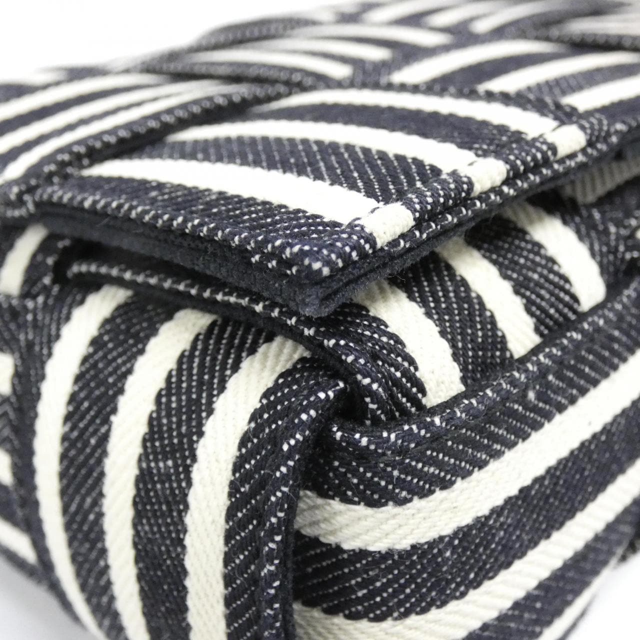 ボッテガヴェネタ 787333 V44E2 ショルダーバッグ