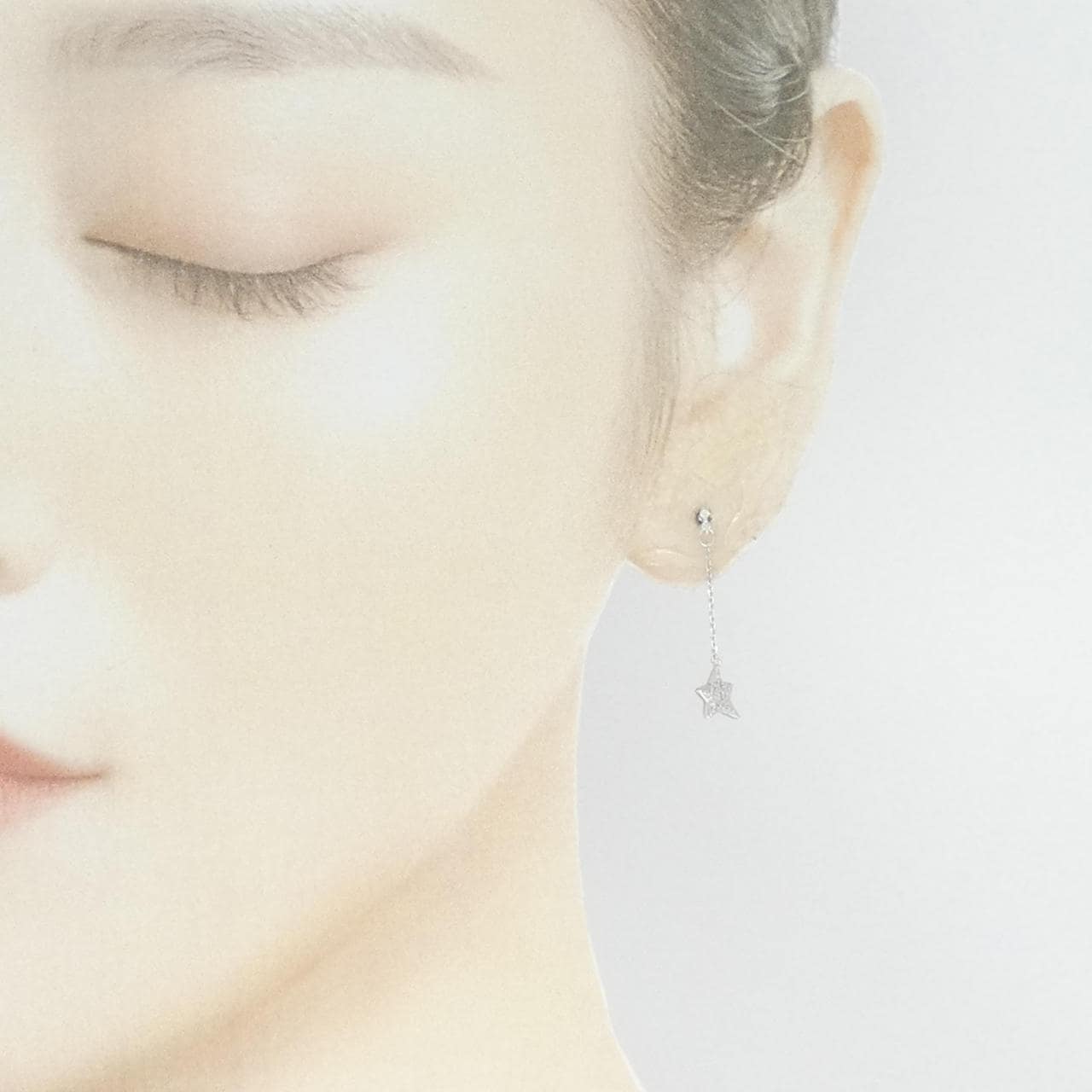 K18WG Moon x Star Diamond Earrings