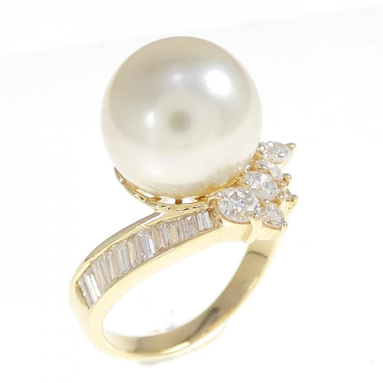 K18YG White Butterfly Pearl ring 10.7mm