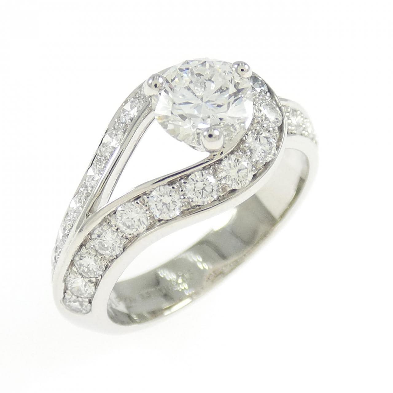 ヴァンクリーフ&アーペル クチュール リング 0.50CT E VVS2 3EXT