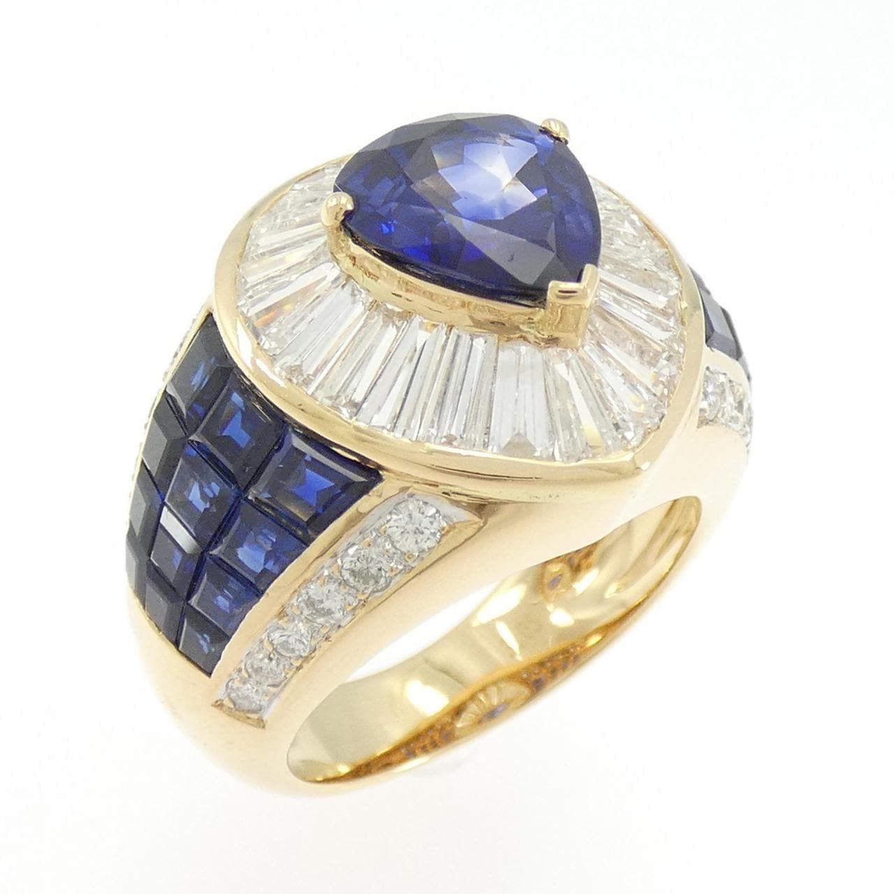 18KYG サファイヤ リング 3.05CT