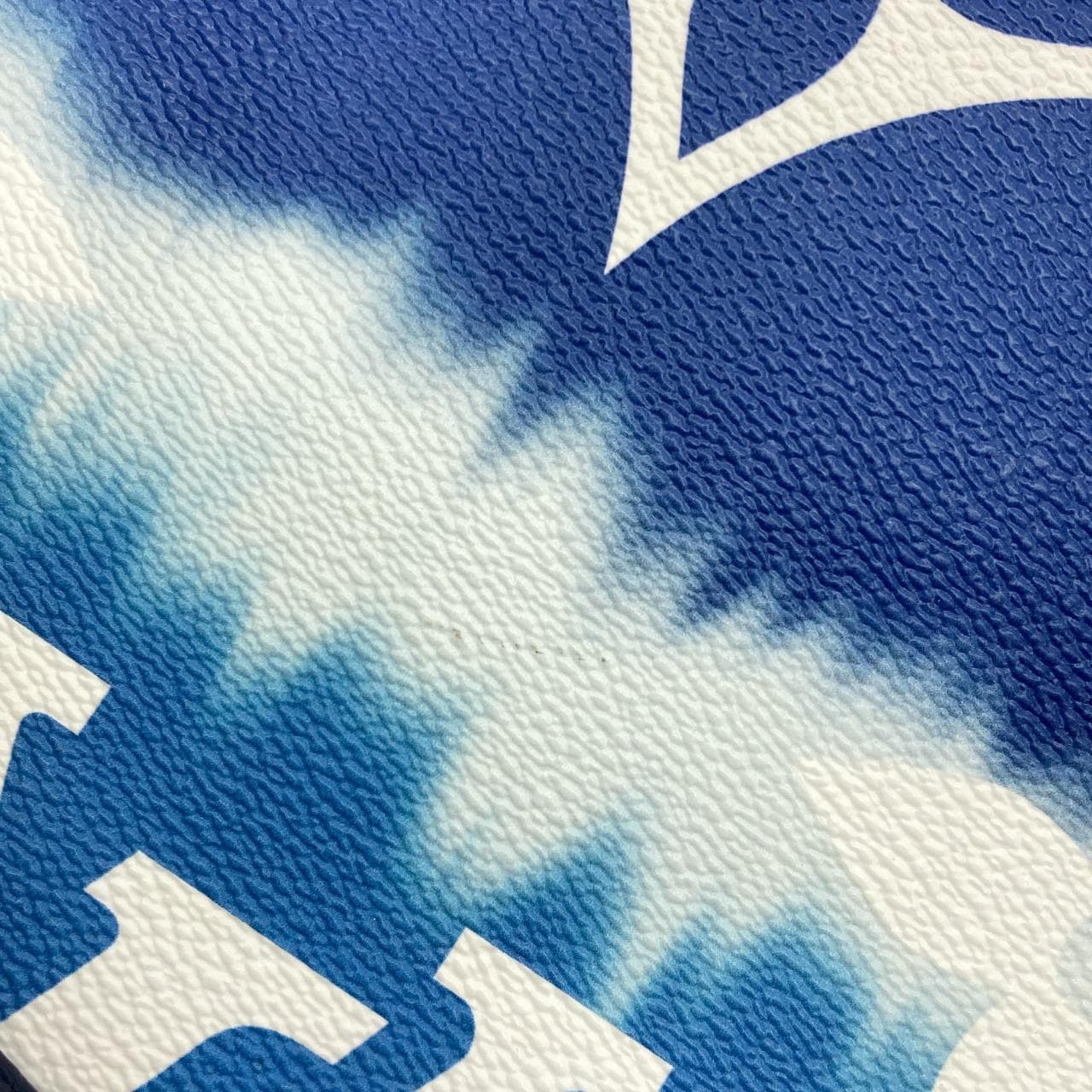 ルイヴィトン LVエスカル オンザゴー GM M45120 バッグ