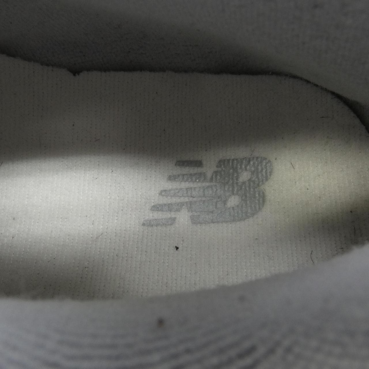 ニューバランス NEW BALANCE U9060IAB スニーカー