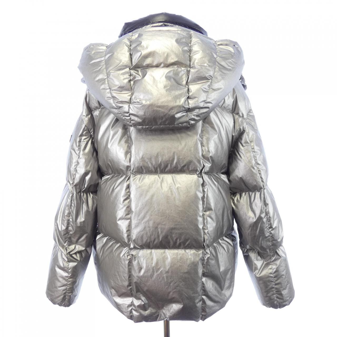 モンクレール MONCLER PARANA ダウンジャケット