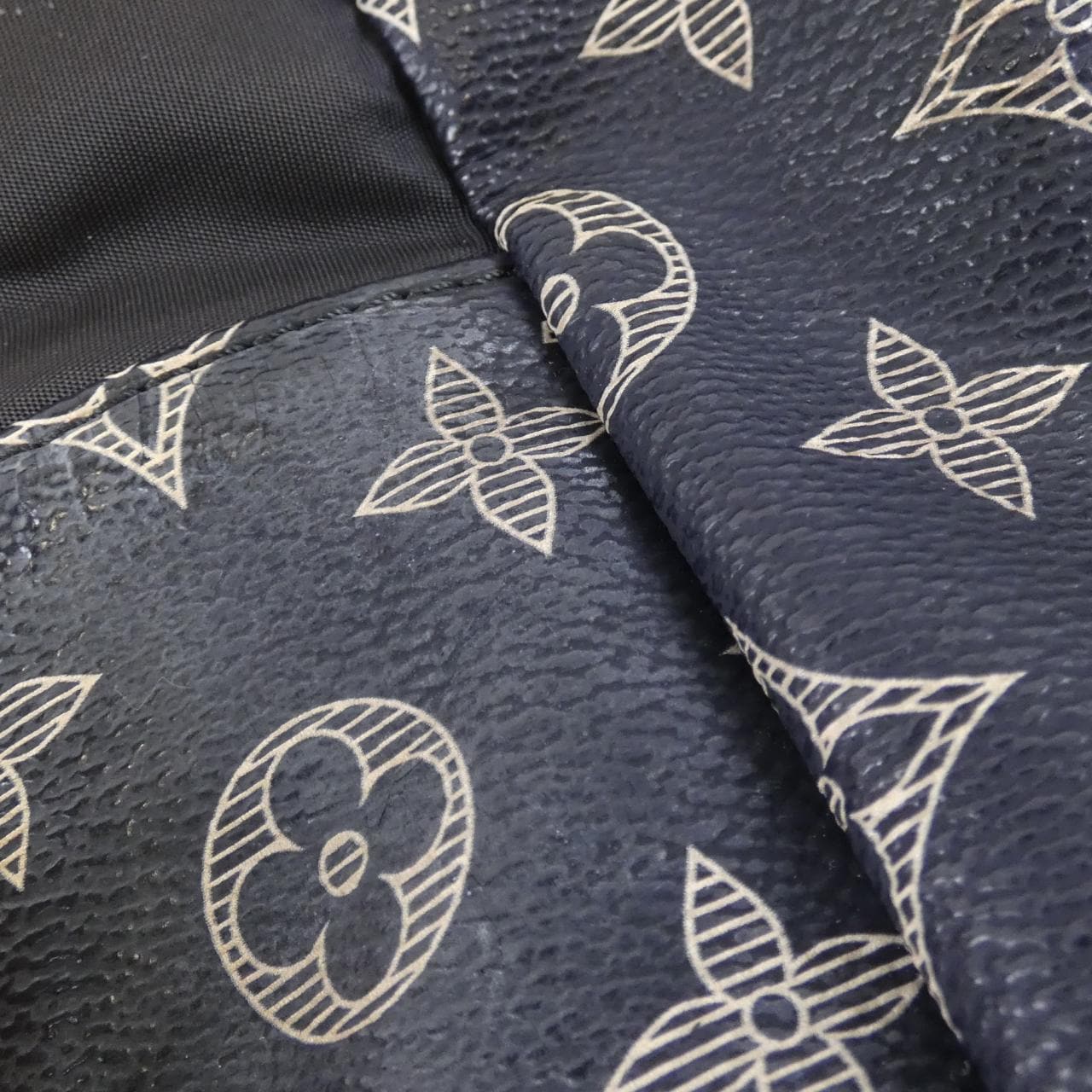 LOUIS VUITTON Monogram Ink Discovery Backpack M43693 Rucksack