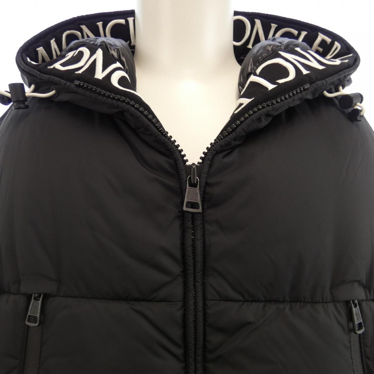 MONCLER MONCLER MONTCLA Down Jacket