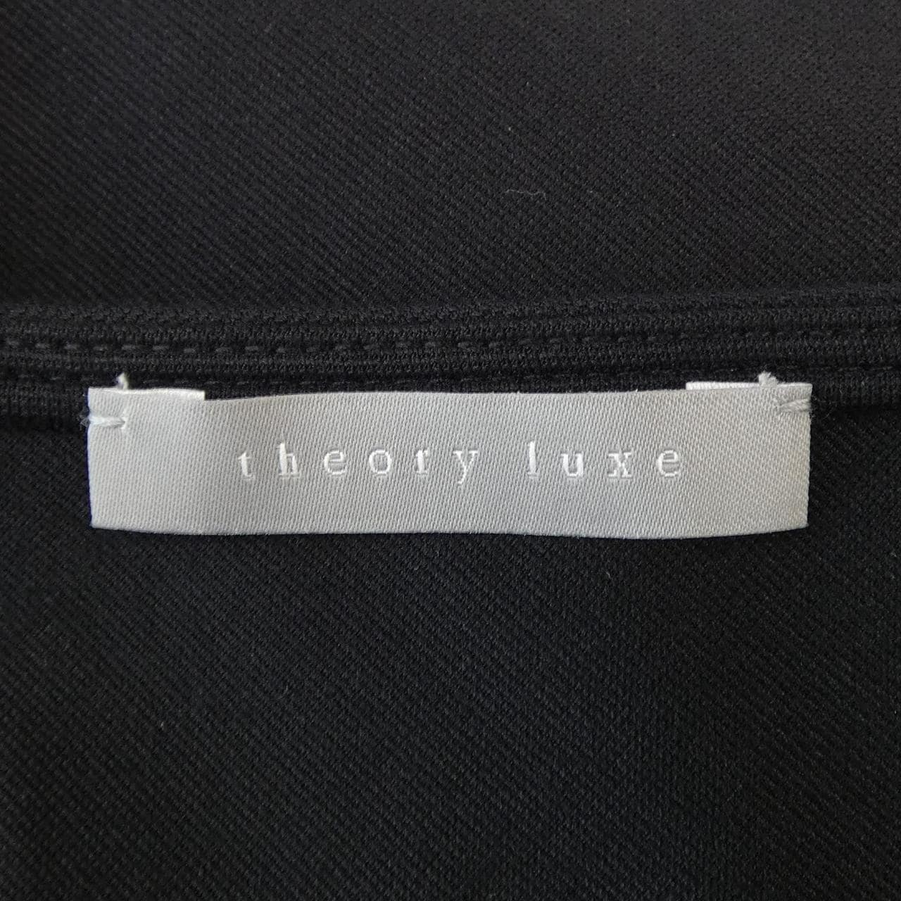 Theory luxe 03-5301020上衣