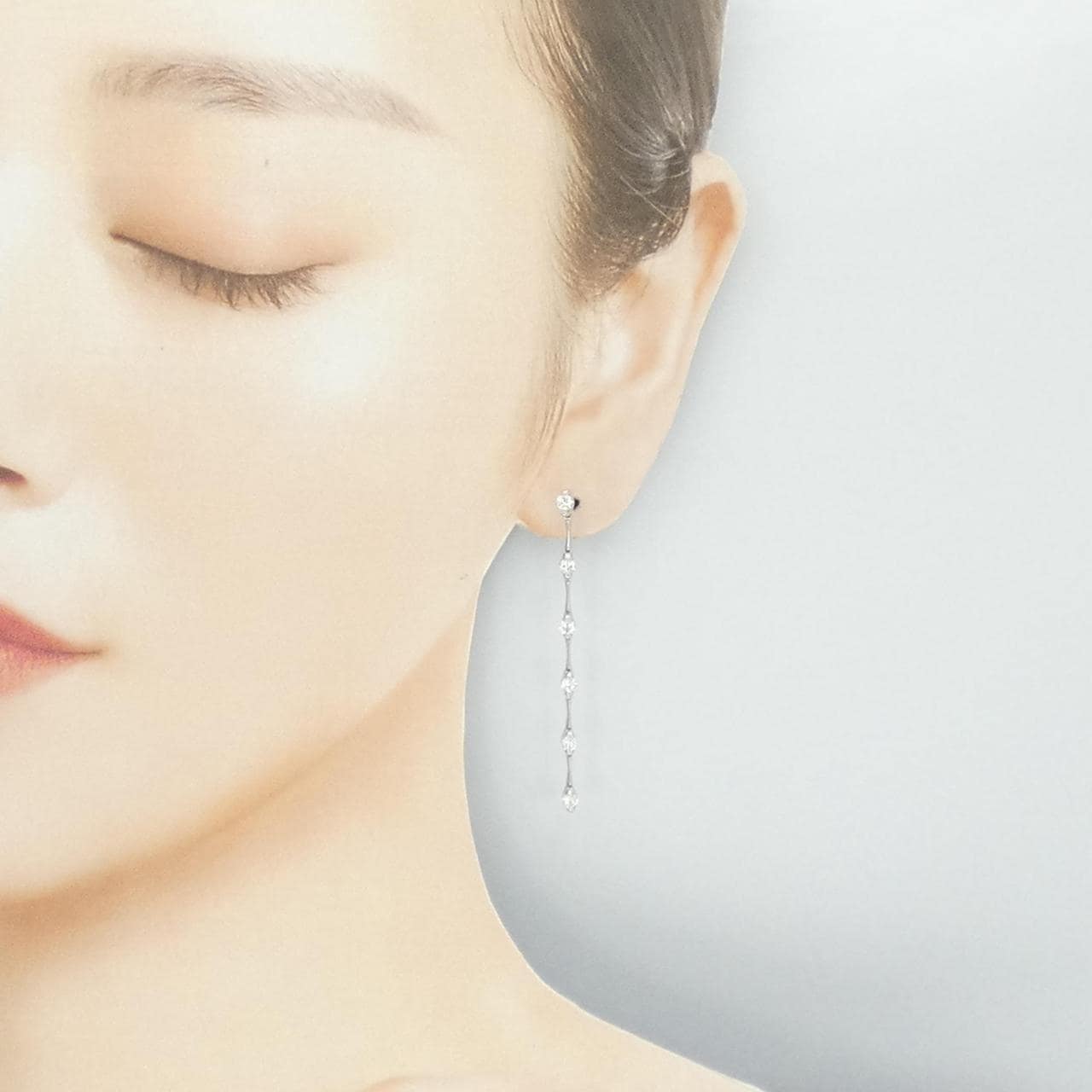 K18WG ダイヤモンド ピアス 1.0CT