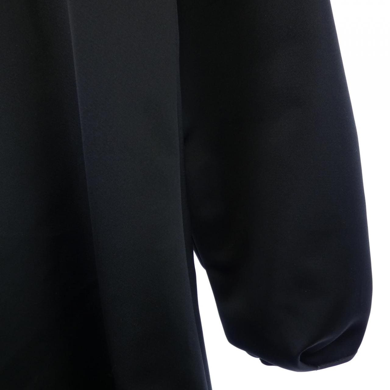 ヌメロヴェントゥーノ N°21 ワンピース