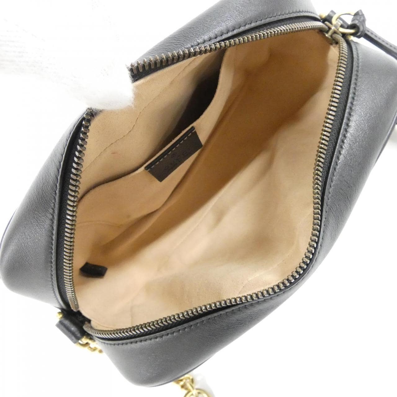 グッチ GG MARMONT 447632 DTD1T ショルダーバッグ