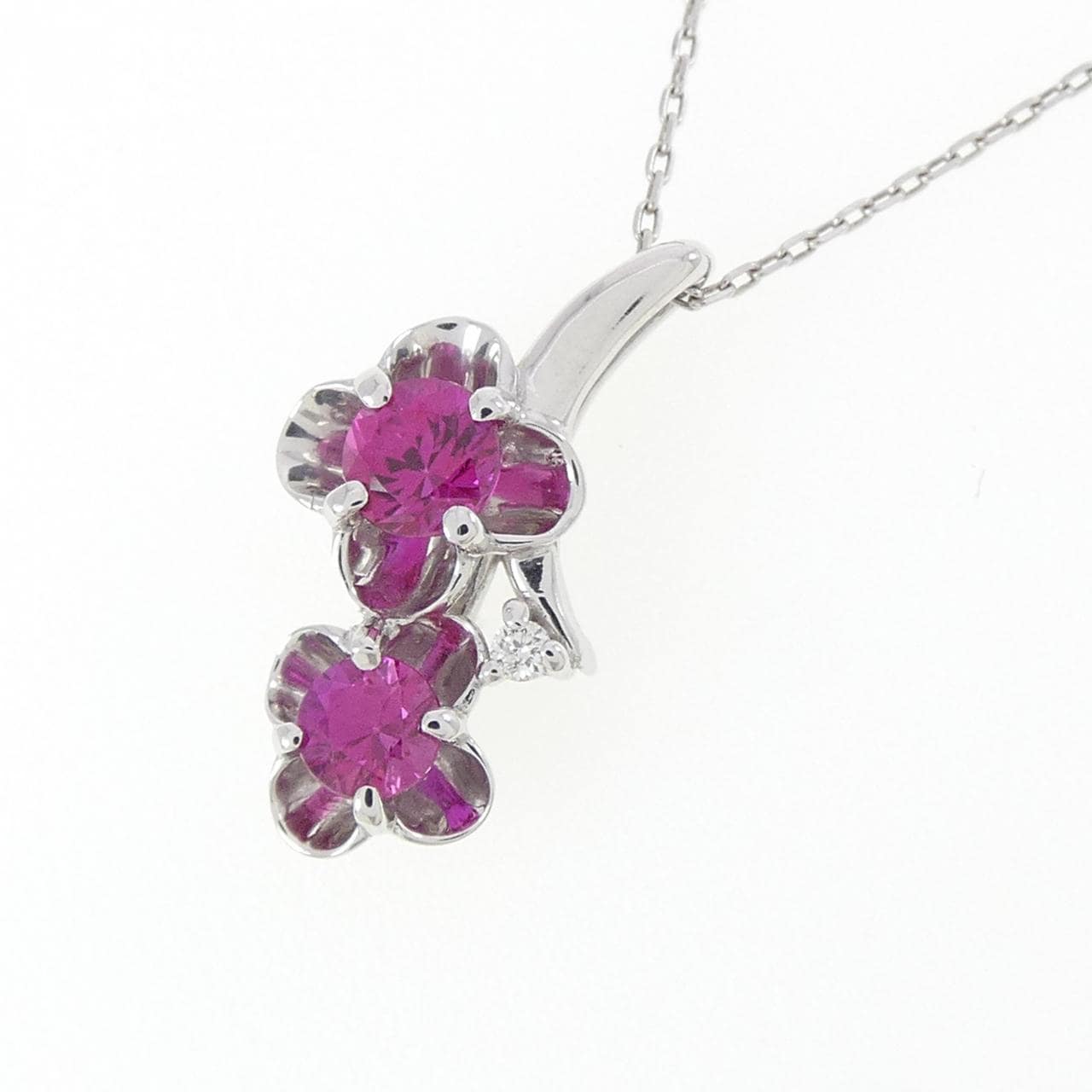 K18WG フラワー ルビー ネックレス 0.41CT