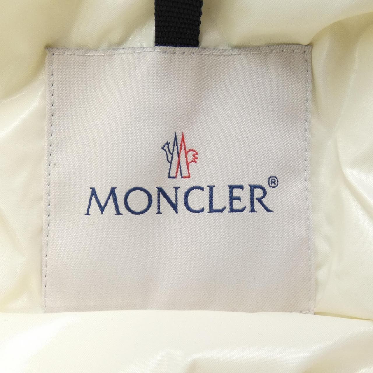 MONCLER蒙克勒羽绒服