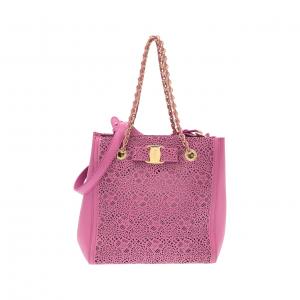 サルヴァトーレフェラガモ 21 F690 バッグ