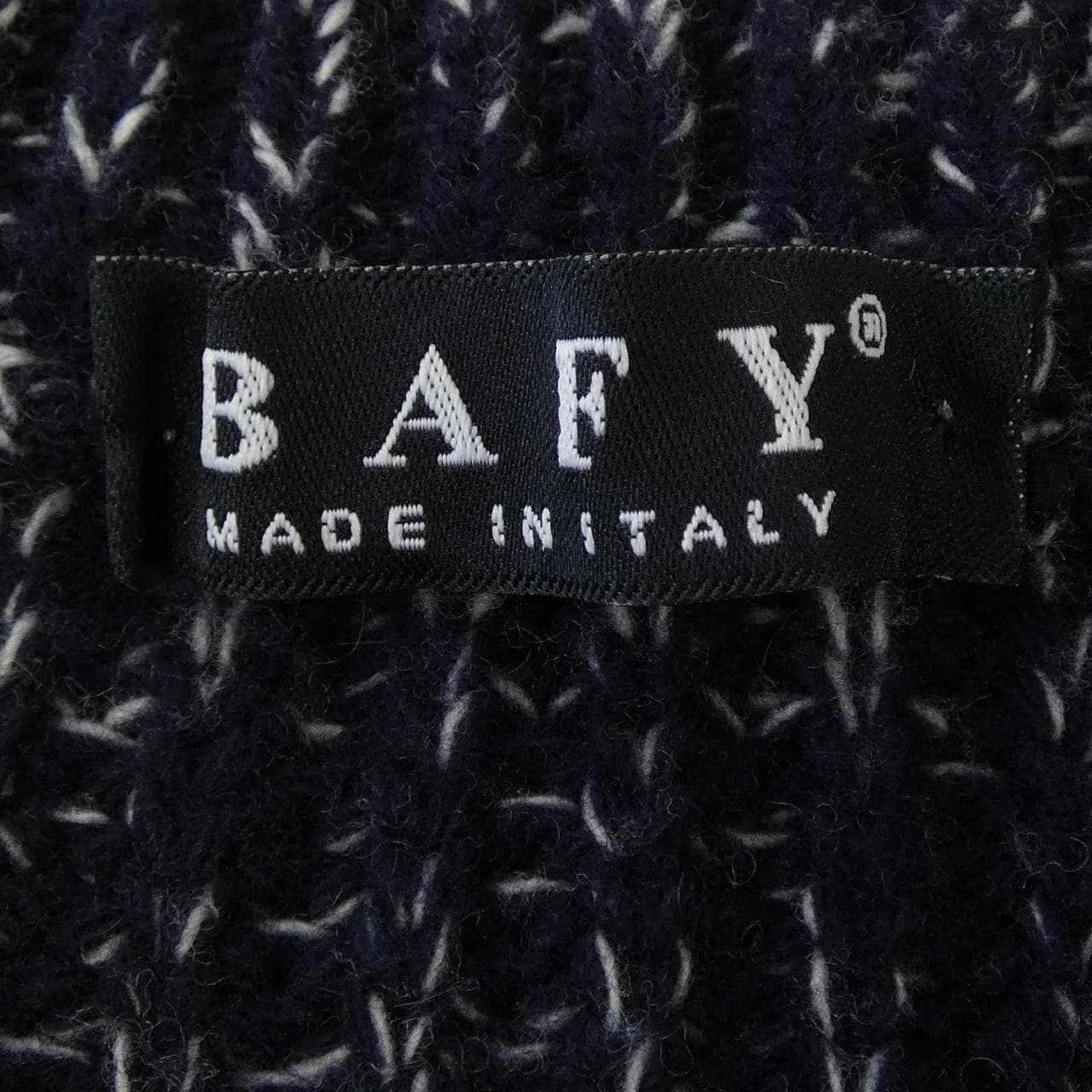 バフィー BAFY ニット