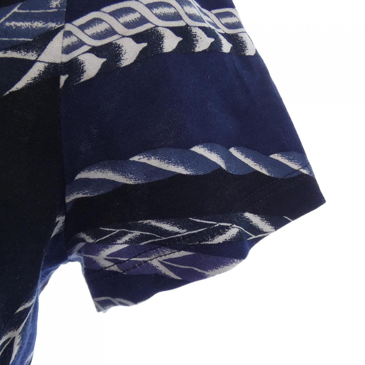 エルメス HERMES Tシャツ