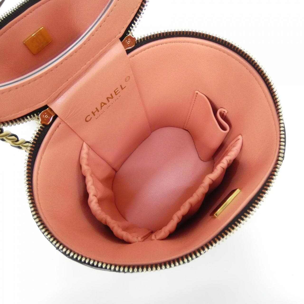 シャネル バッグ