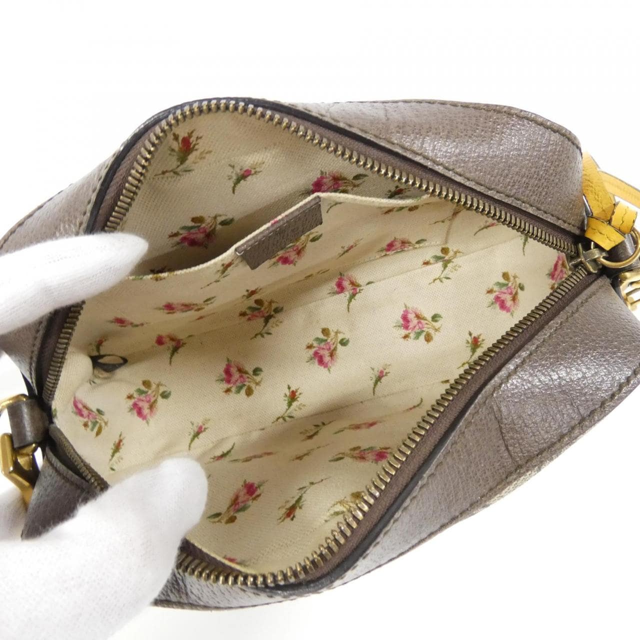 グッチ NEO VINTAGE 476466 K9GVT ショルダーバッグ