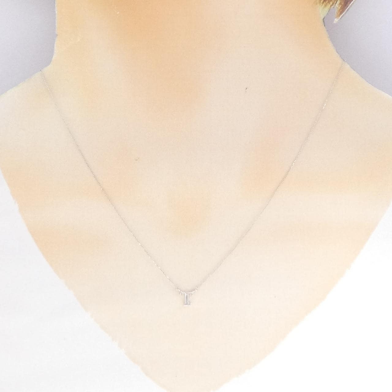 K10WG イニシャルT ダイヤモンド ネックレス