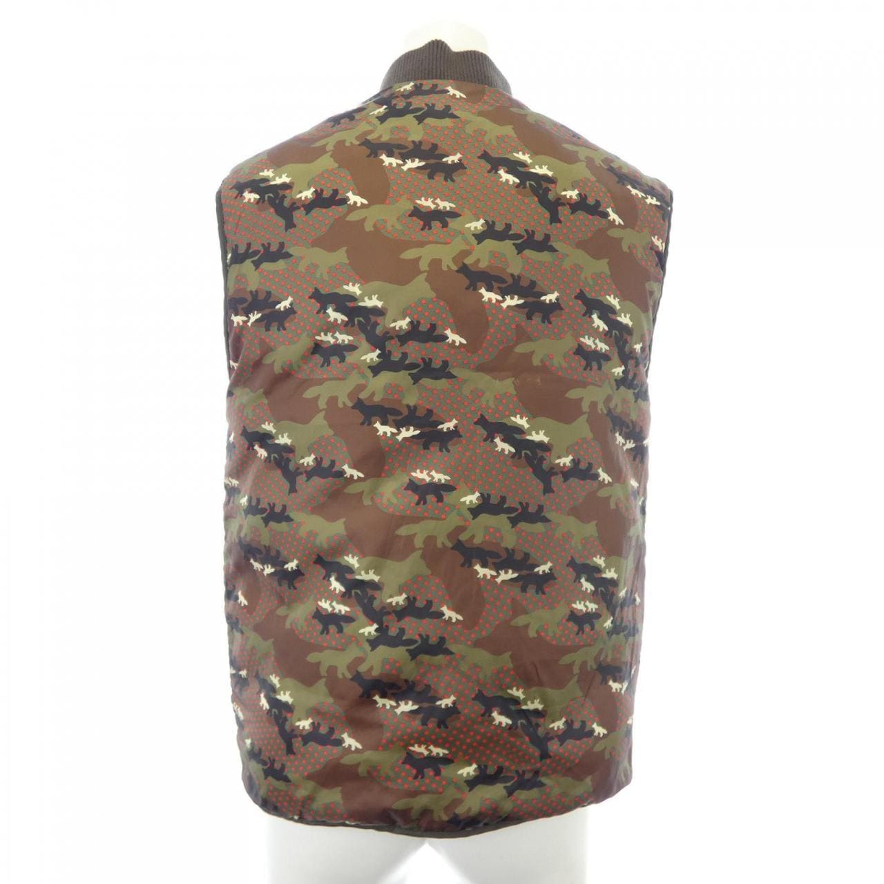 メゾンキツネ MAISON KITSUNE KML-0751-B ダウンベスト