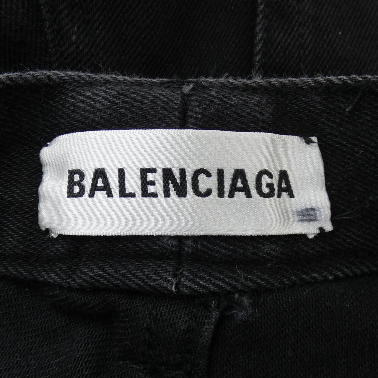 バレンシアガ BALENCIAGA 565761 TDW16 ジーンズ