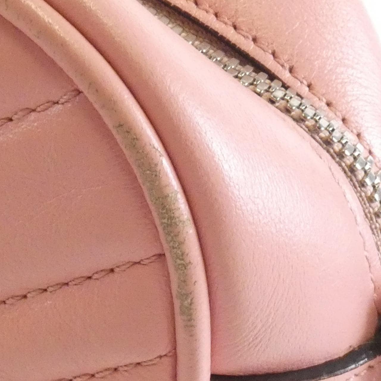 グッチ GG MARMONT 447632 DTD1Y ショルダーバッグ