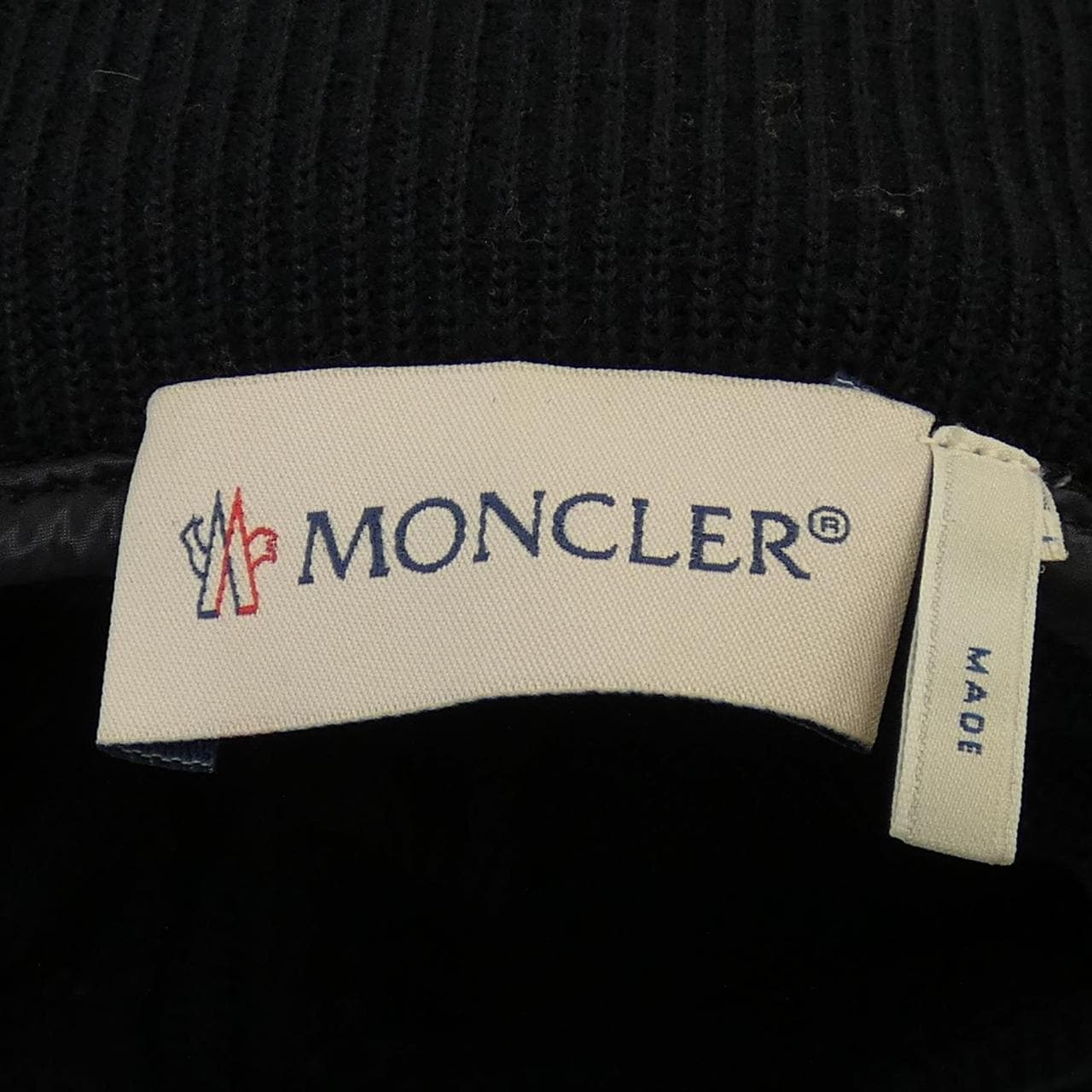 モンクレール MONCLER ダウンジャケット