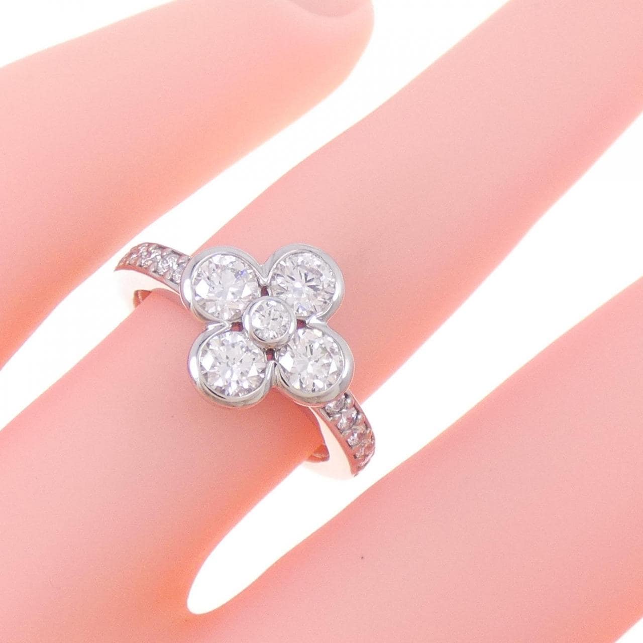 PT Flower Diamond Ring 0.89CT