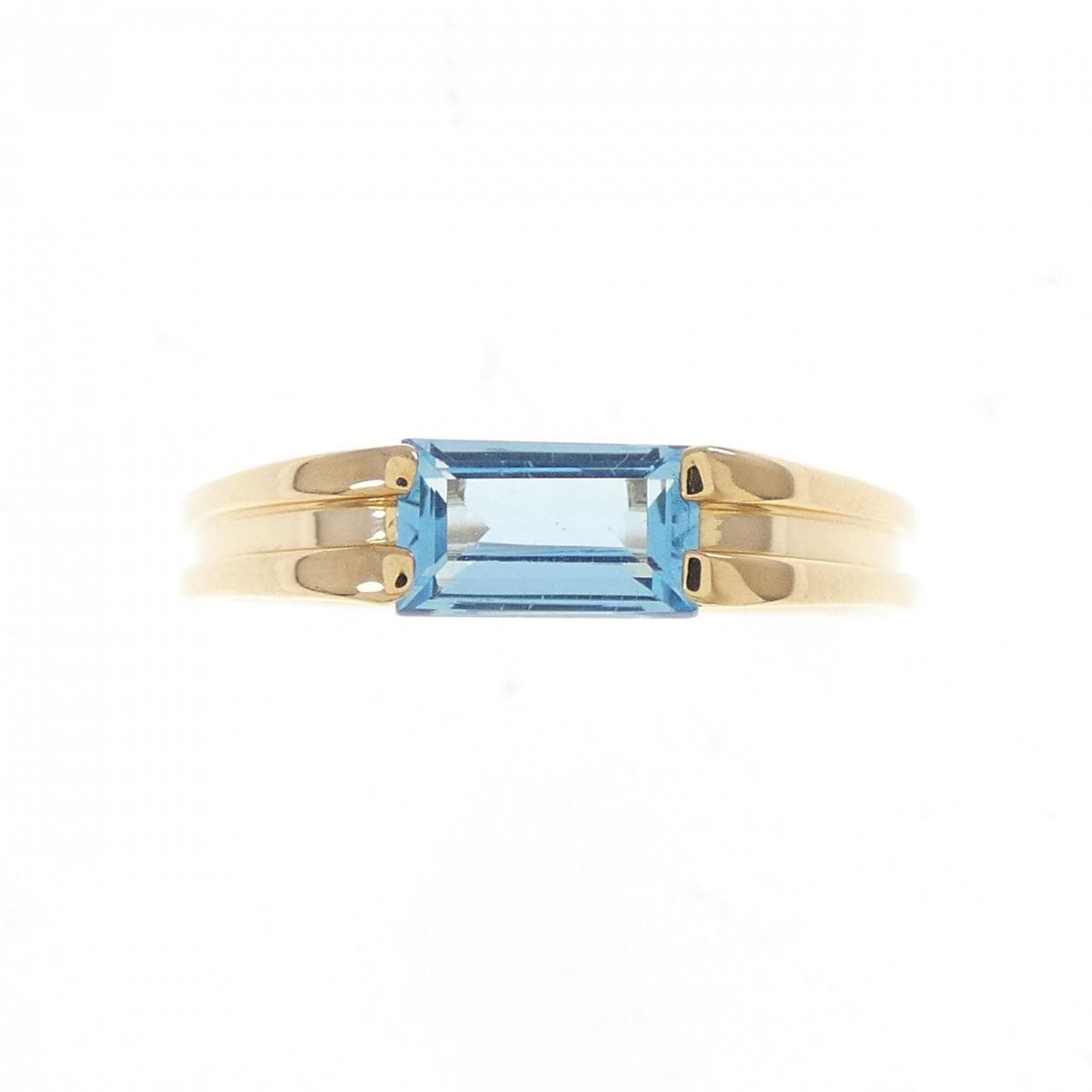 4゜C blue Topaz ring