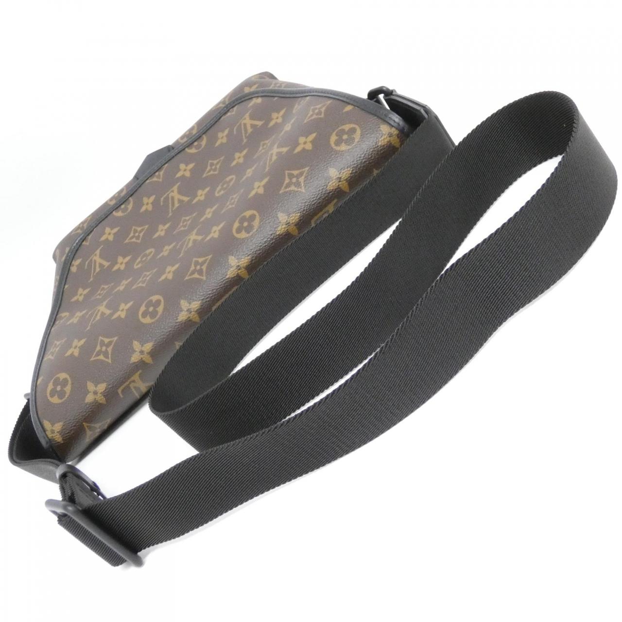 LOUIS VUITTON Monogram Macassar Magnetic Messenger M45557 Shoulder Bag