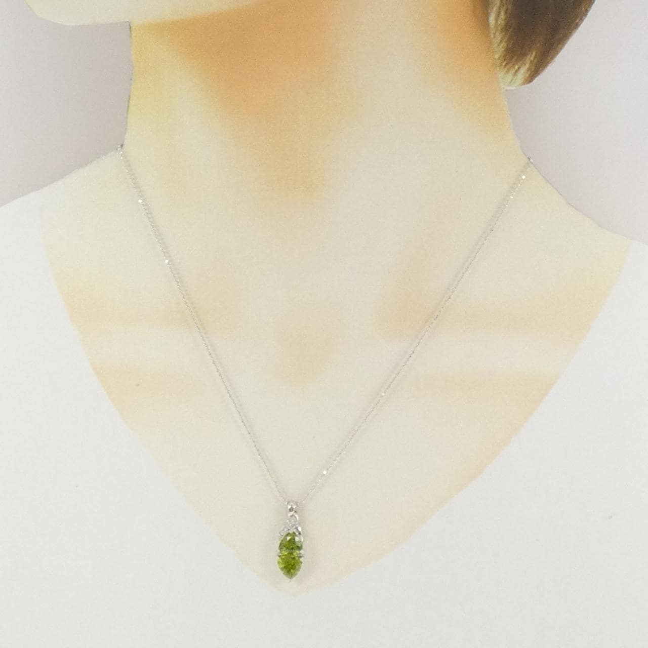 PT900/PT850 ペリドット ネックレス 2.73CT