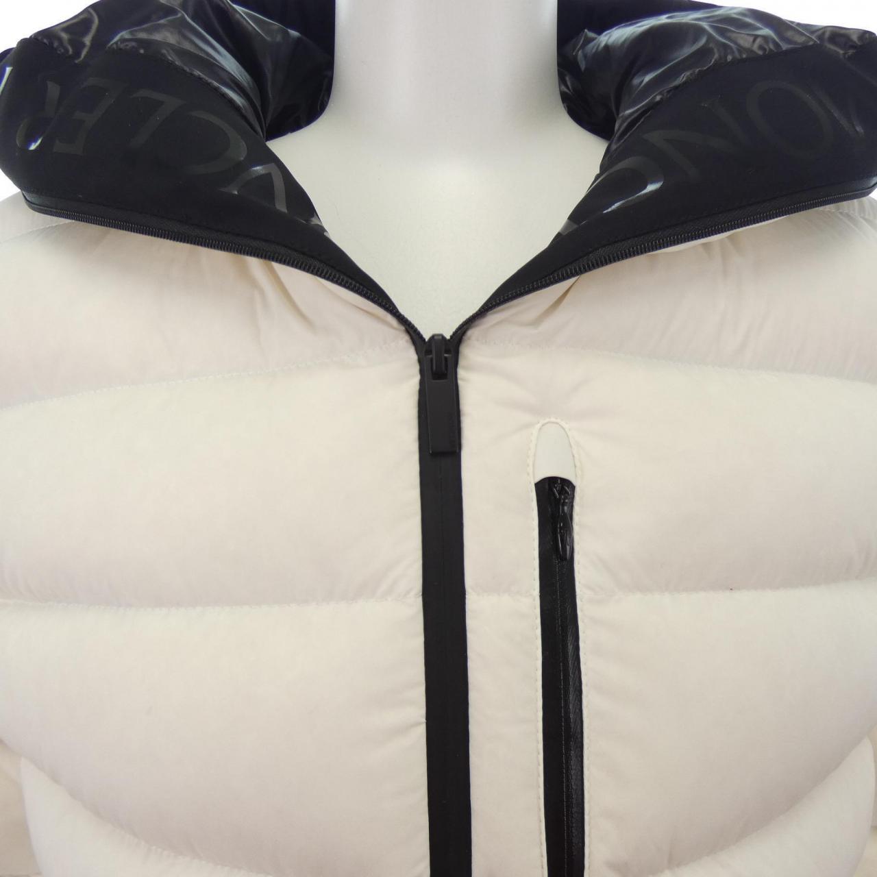 モンクレール MONCLER ダウンジャケット