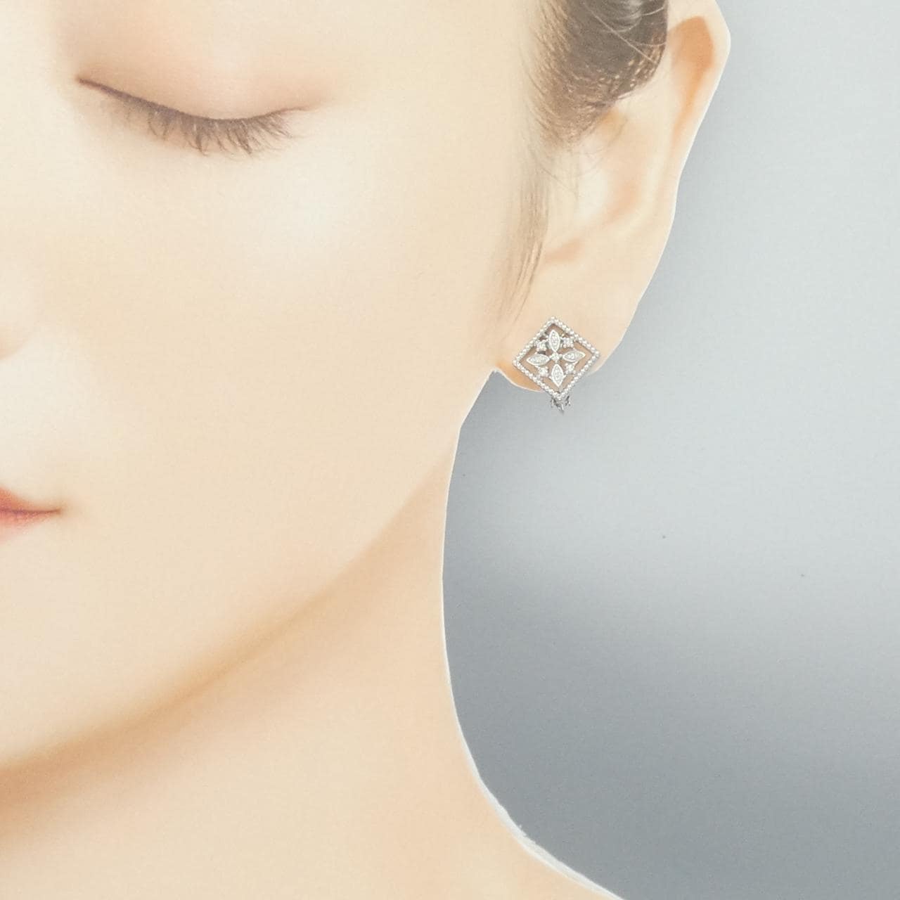 Tasaki鑽石耳夹0.10 克拉