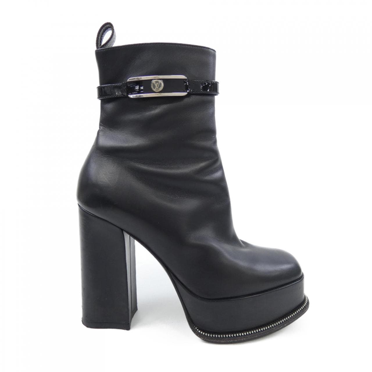 ルイヴィトン LOUIS VUITTON フェイムライン ブーツ