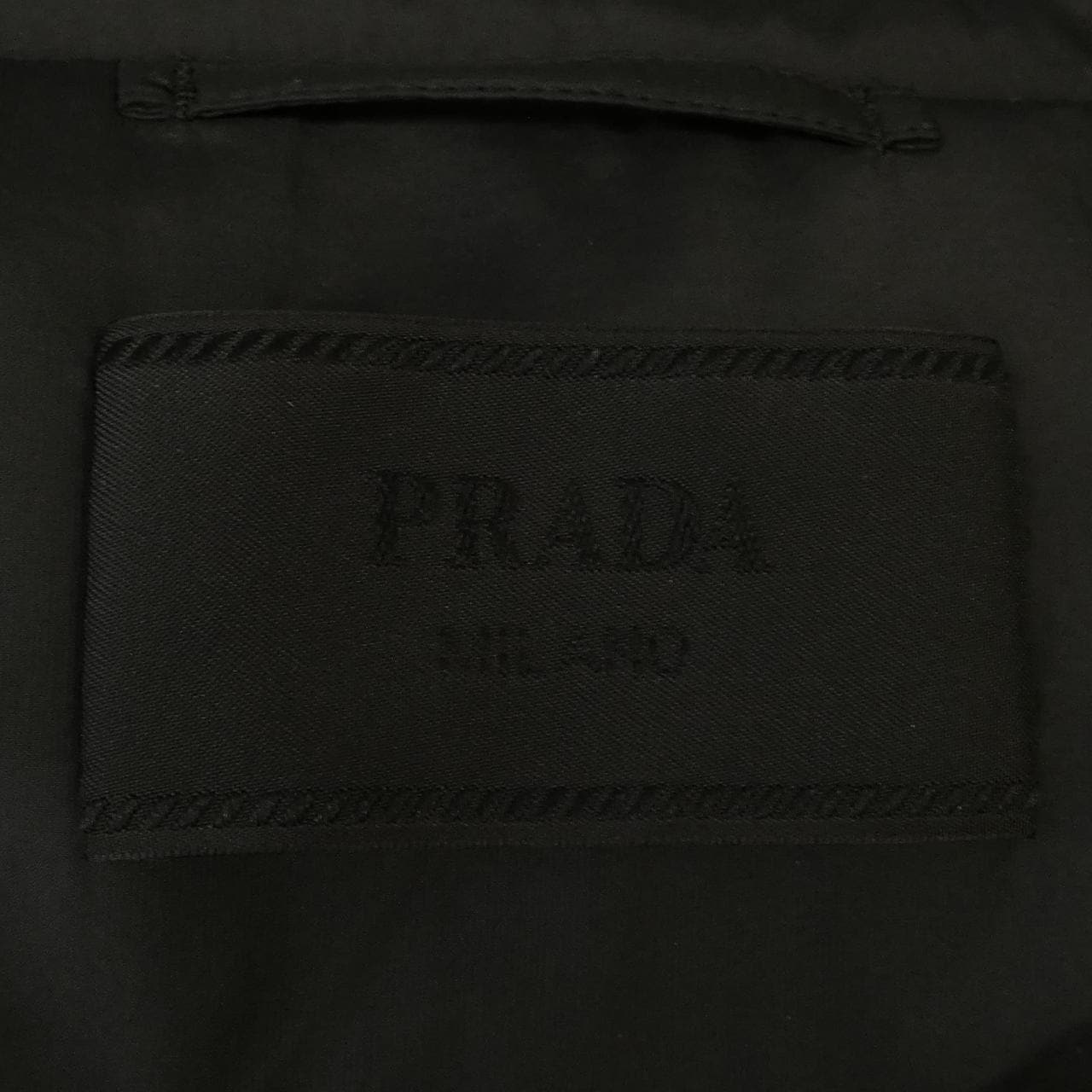 プラダ PRADA トライアングルロゴ ミディアムウェイト ポリエステル SGC403 S232 13IL ダウンジャケット