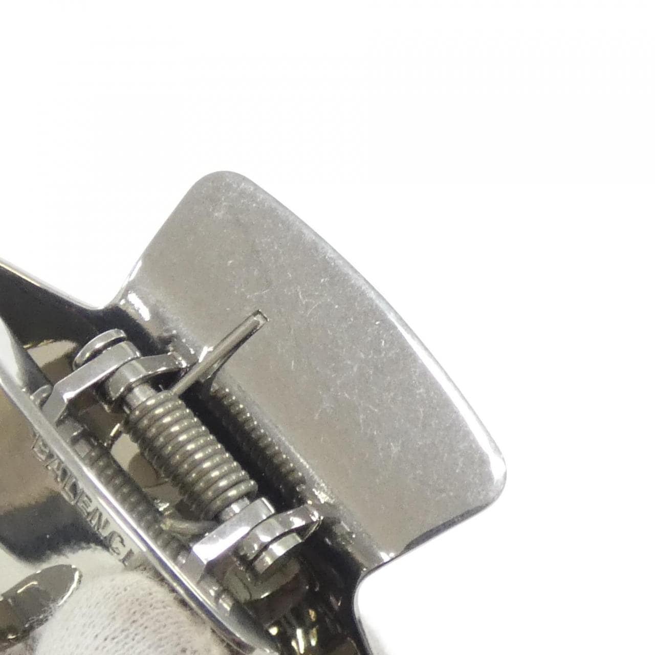 バレンシアガ ホーリー ヘアークリップ