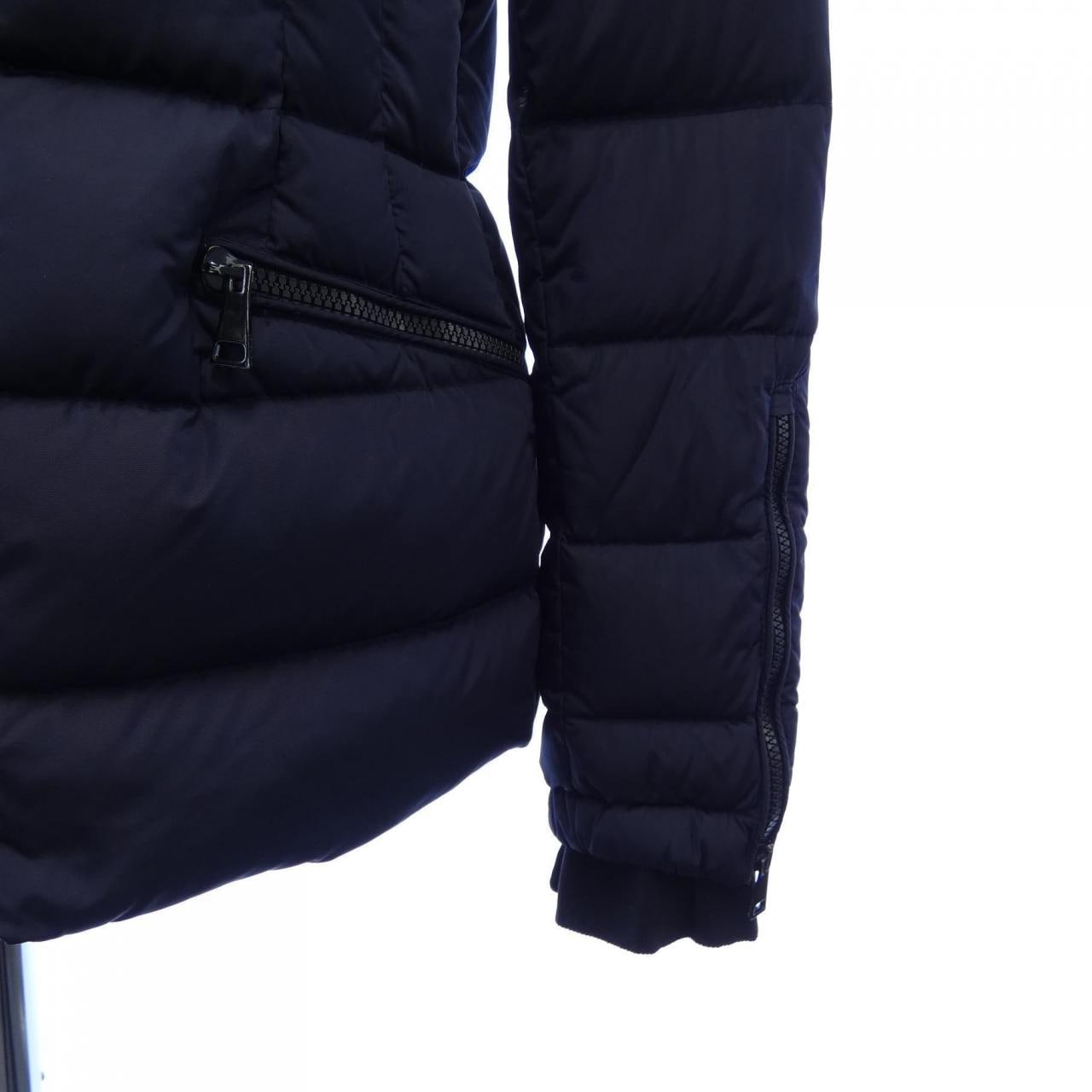 モンクレール MONCLER ダウンジャケット