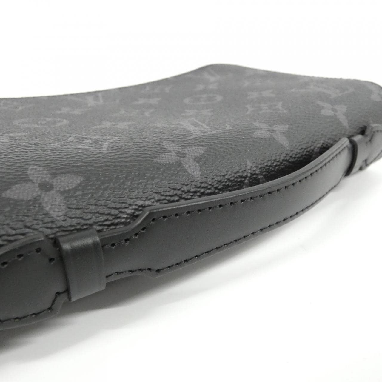 ルイヴィトン モノグラム エクリプス ジッピーXL M61698 財布