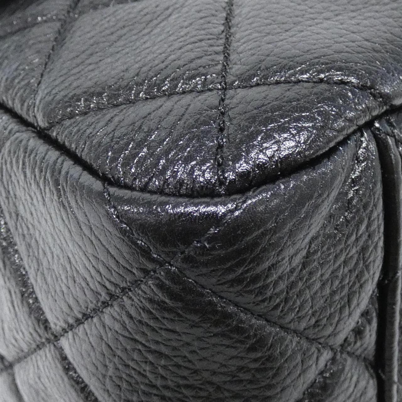 【未使用品】シャネル AS4661 ショルダーバッグ