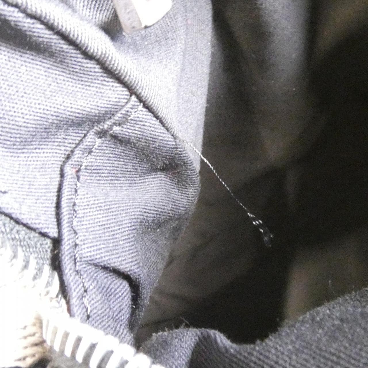 Barry TRANO單肩包