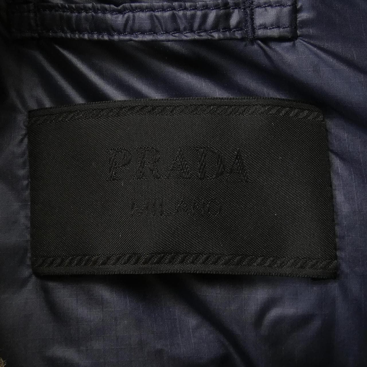プラダ PRADA SGN258 ダウンジャケット