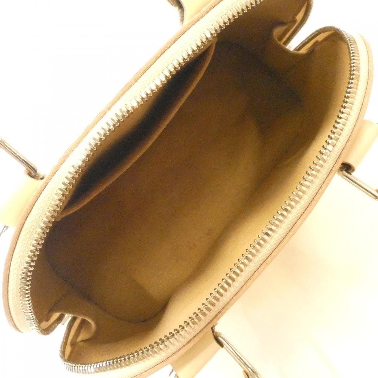 ルイヴィトン エピ アルマBB M58706 バッグ