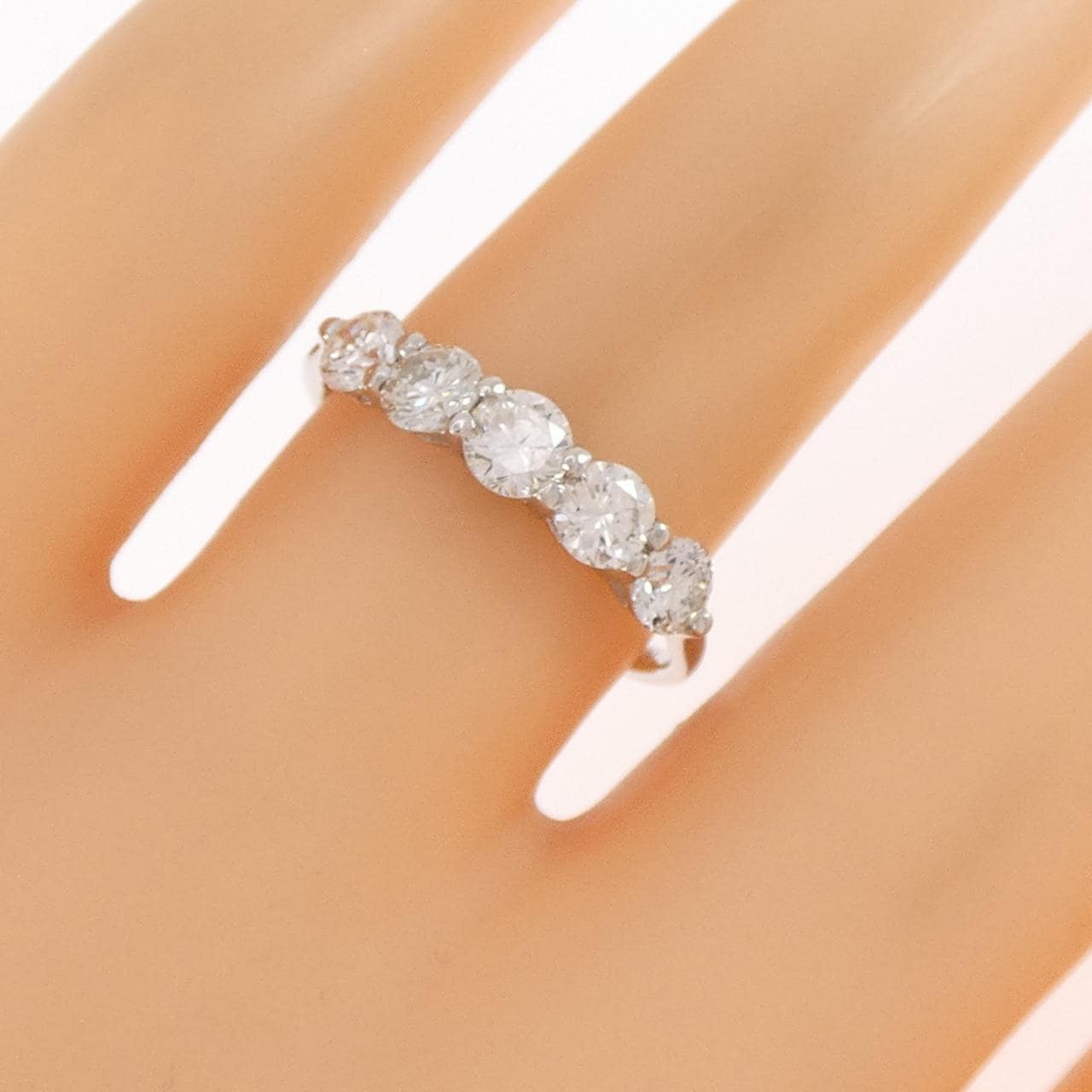 PT900 ダイヤモンド リング 1.00CT