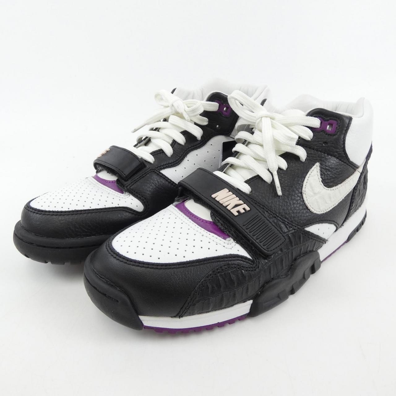 ナイキ NIKE スニーカー