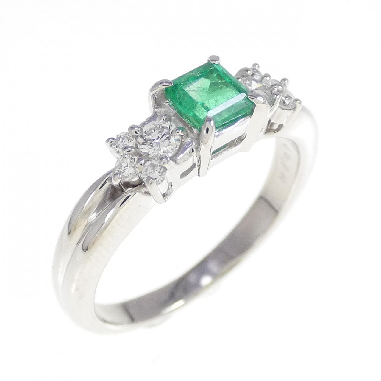 PT900 エメラルド リング 0.34CT