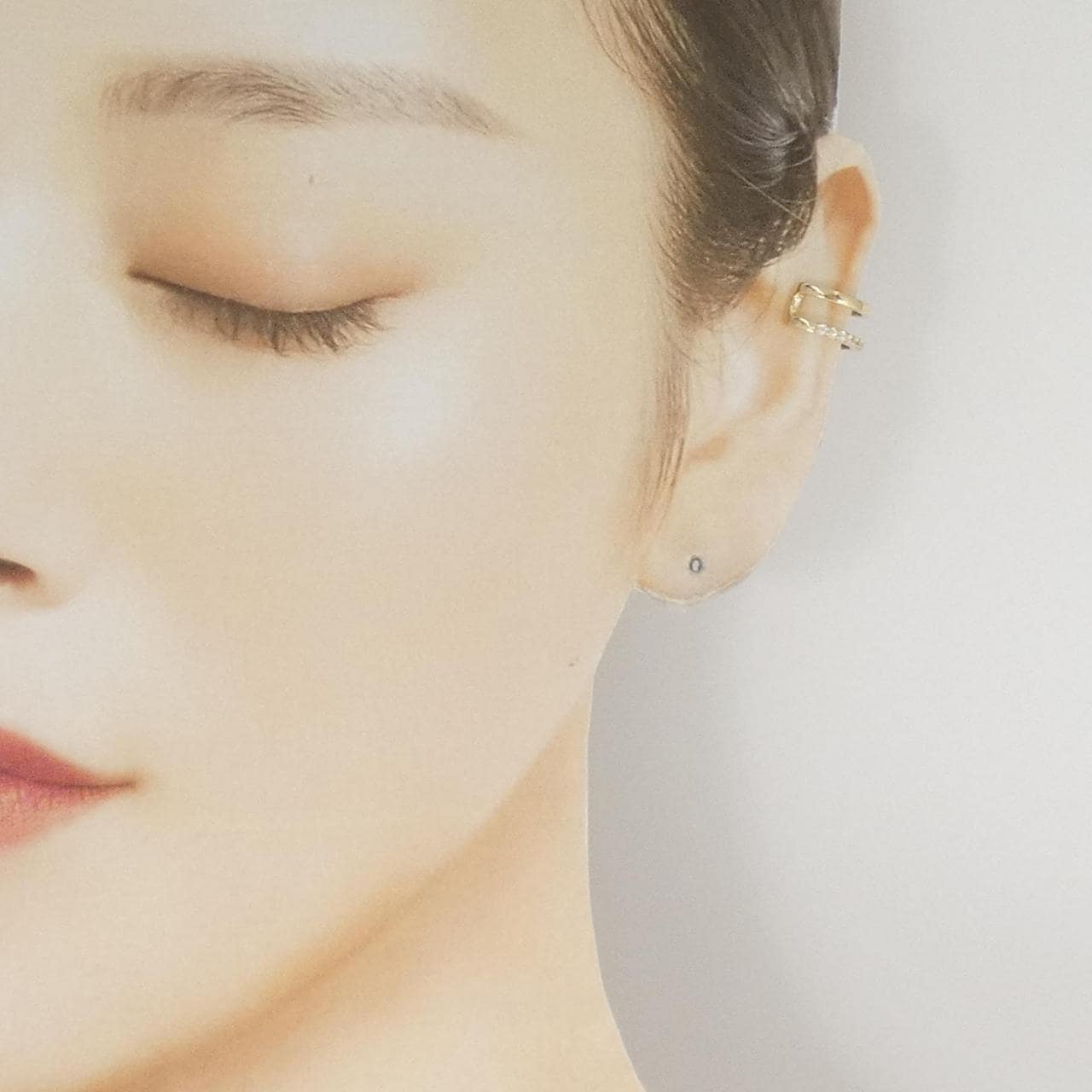 K10YG ホワイトサファイヤ イヤーカフ 片耳