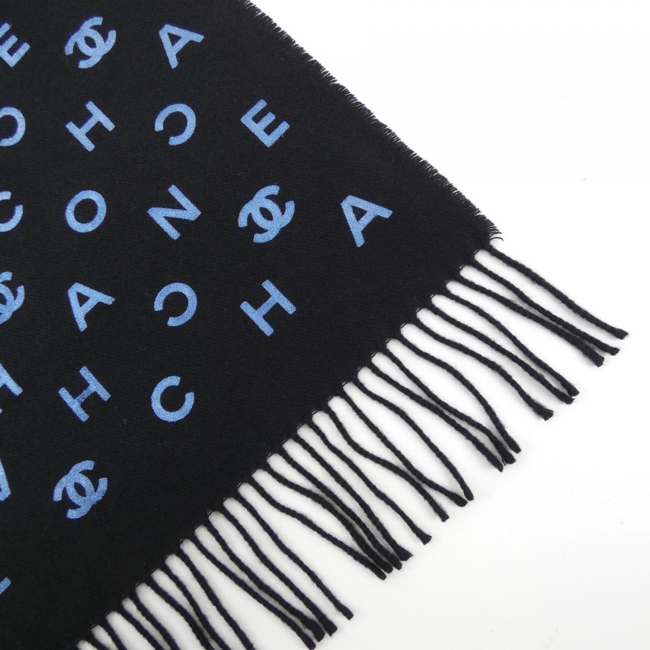 CHANEL MUFFLER