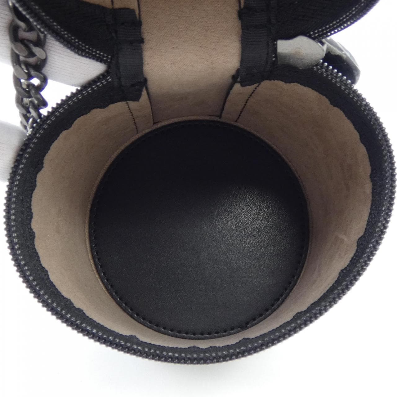 ヌメロヴェントゥーノ N°21 BAG